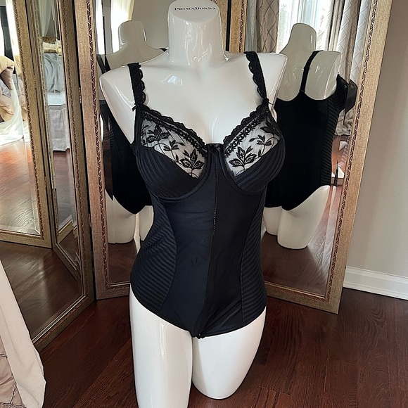 NWT Conturelle all in one Slimming Underwire Teddy bodysuit  40C Black - Picture 1 of 5